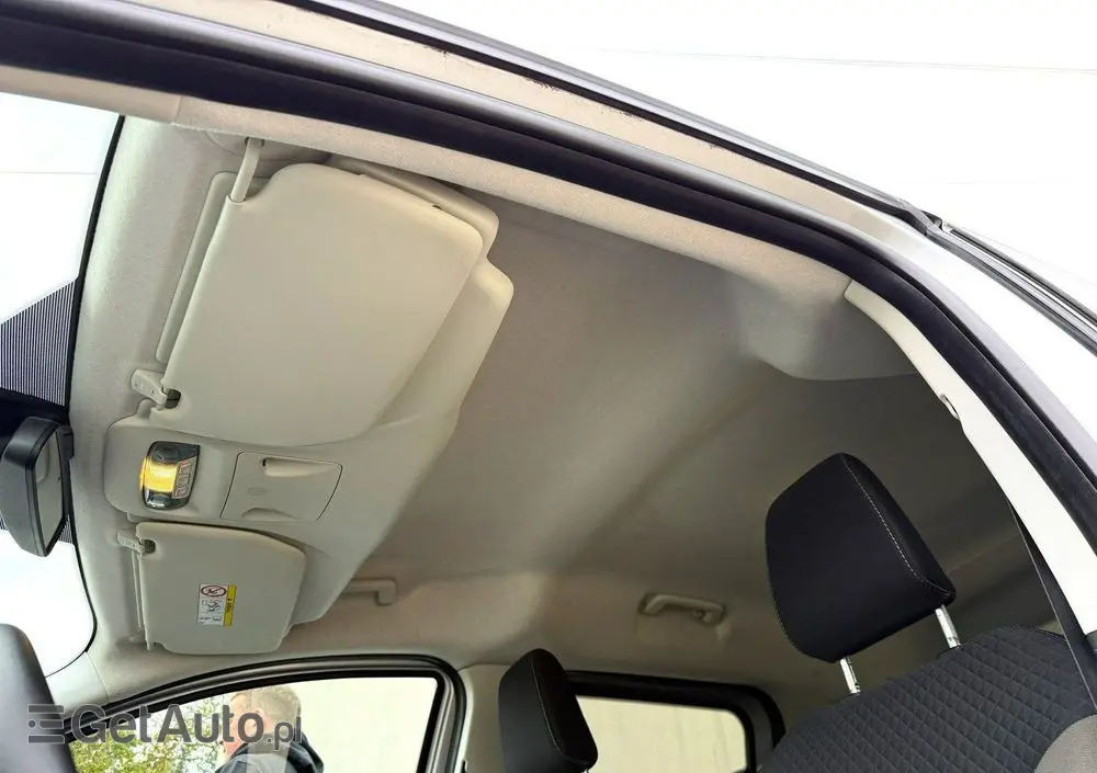 FORD Tourneo Courier 1.0 EcoBoost S&S Titanium