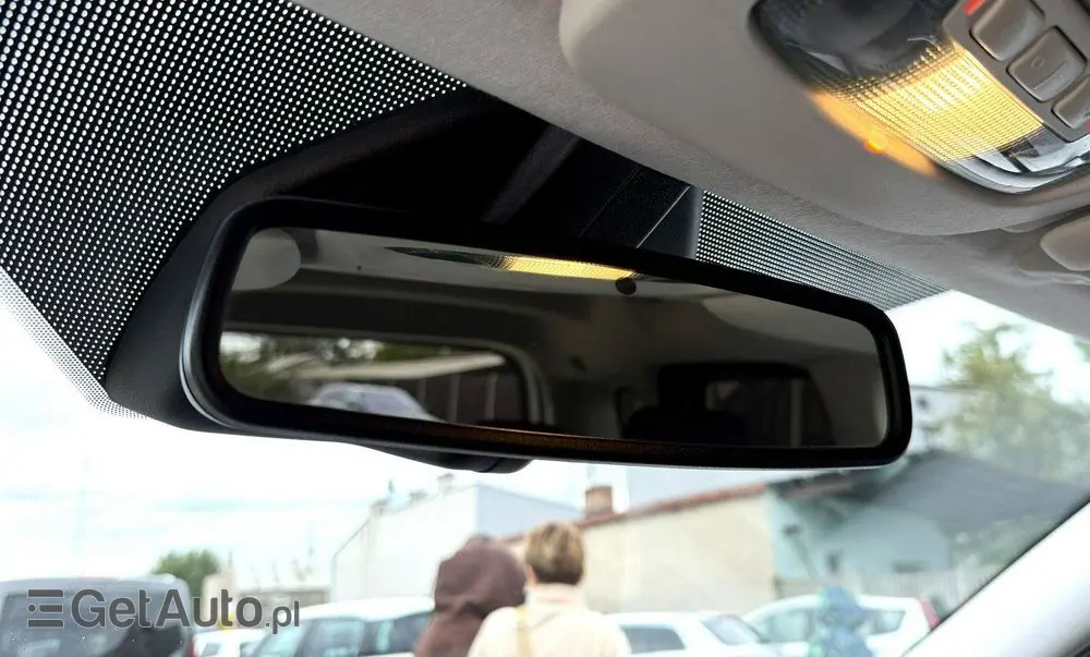 FORD Tourneo Courier 1.0 EcoBoost S&S Titanium