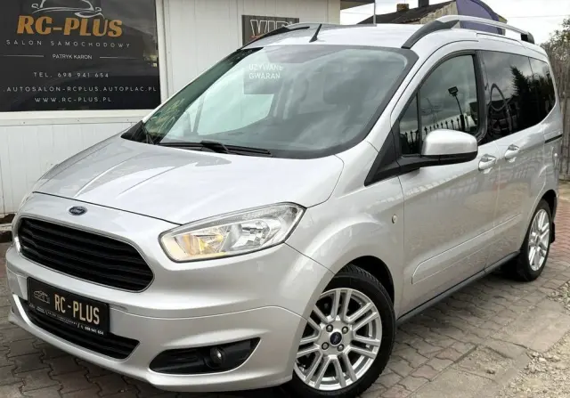 FORD Tourneo Courier 1.0 EcoBoost S&S Titanium