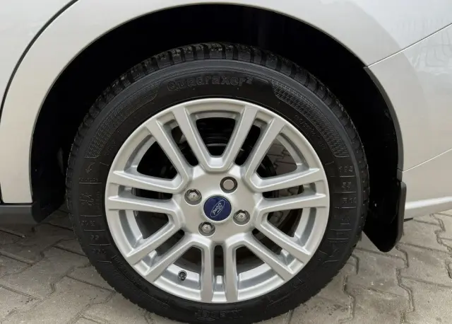 FORD Tourneo Courier 1.0 EcoBoost S&S Titanium