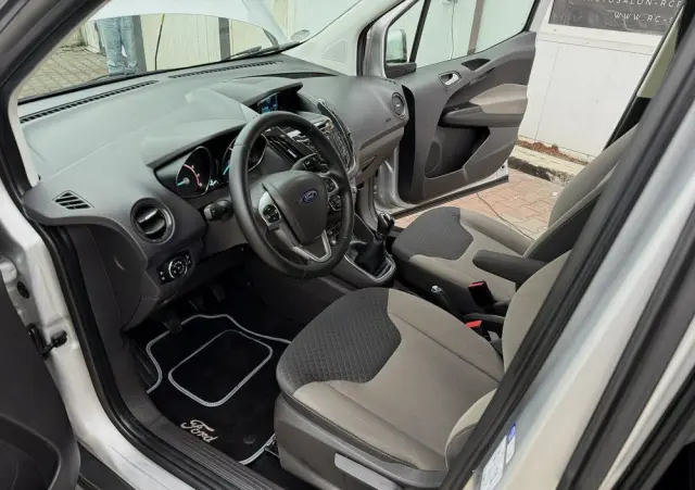 FORD Tourneo Courier 1.0 EcoBoost S&S Titanium