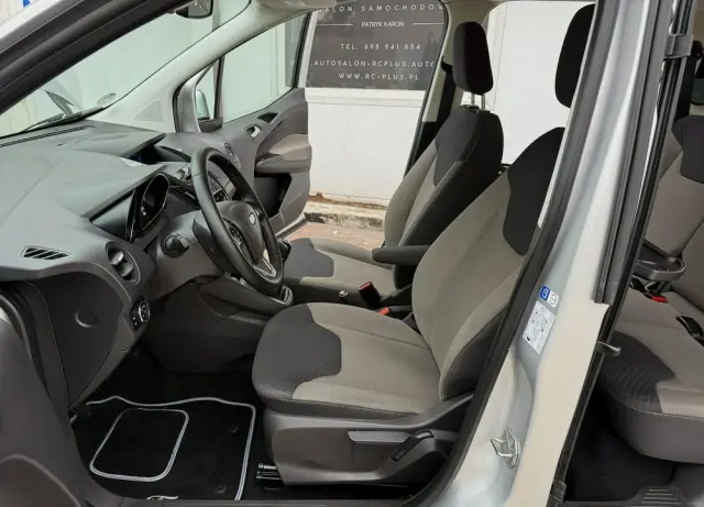 FORD Tourneo Courier 1.0 EcoBoost S&S Titanium