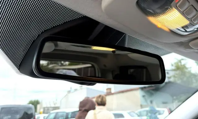 FORD Tourneo Courier 1.0 EcoBoost S&S Titanium