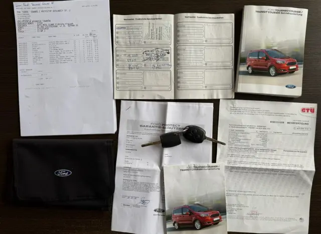 FORD Tourneo Courier 1.0 EcoBoost S&S Titanium