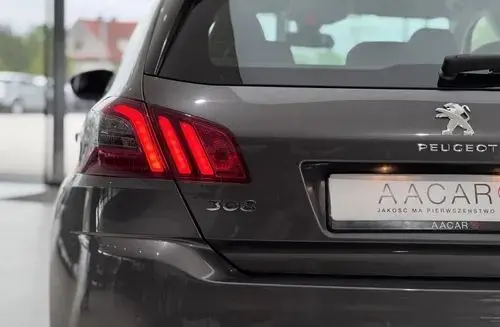 PEUGEOT 308 