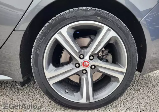 JAGUAR XF 2.0 i4D AWD R-Sport