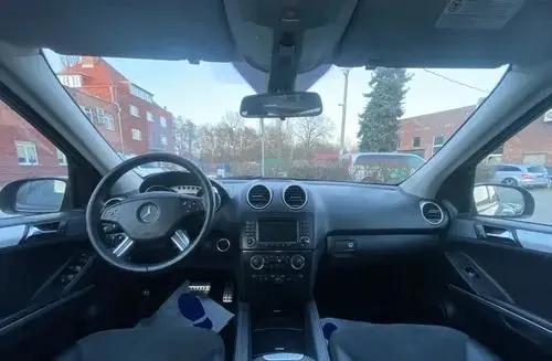MERCEDES-BENZ ML 