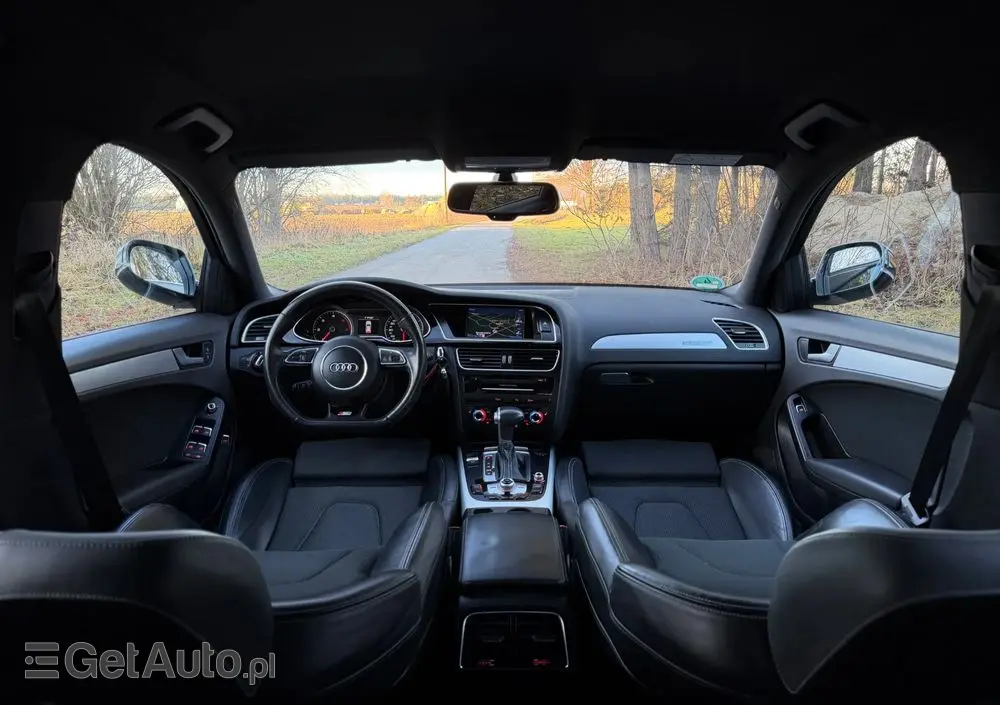 AUDI A4 Avant 2.0 TDI DPF quattro S tronic S line Sportpaket