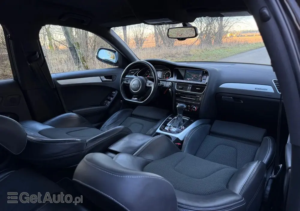 AUDI A4 Avant 2.0 TDI DPF quattro S tronic S line Sportpaket