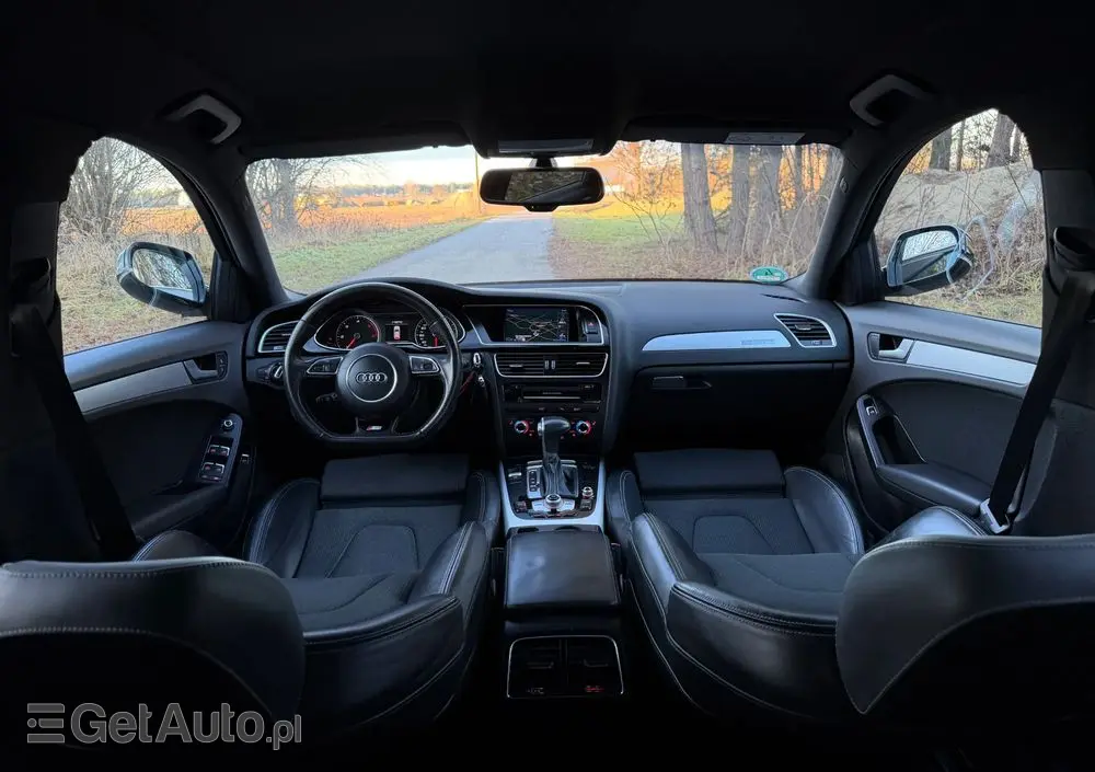 AUDI A4 Avant 2.0 TDI DPF quattro S tronic S line Sportpaket