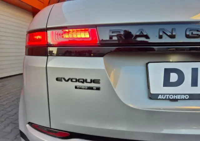 LAND ROVER Range Rover Evoque D150 R-Dynamic S