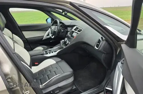 CITROEN DS5 