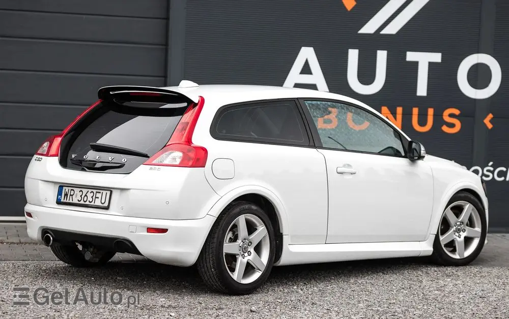 VOLVO C30 2.0D R-Design