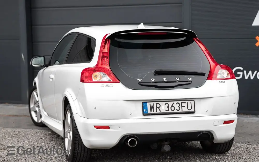 VOLVO C30 2.0D R-Design