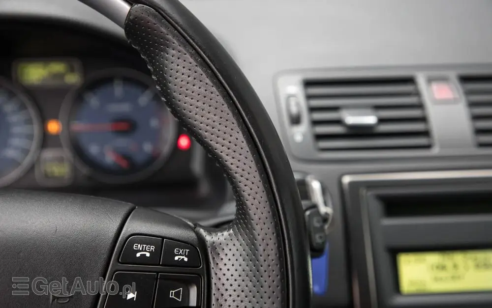 VOLVO C30 2.0D R-Design