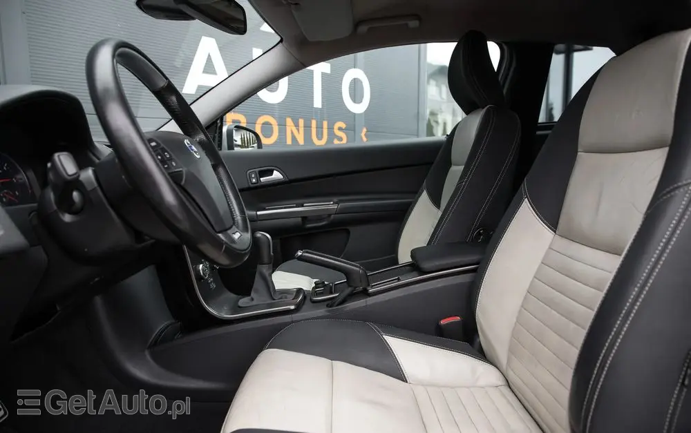 VOLVO C30 2.0D R-Design