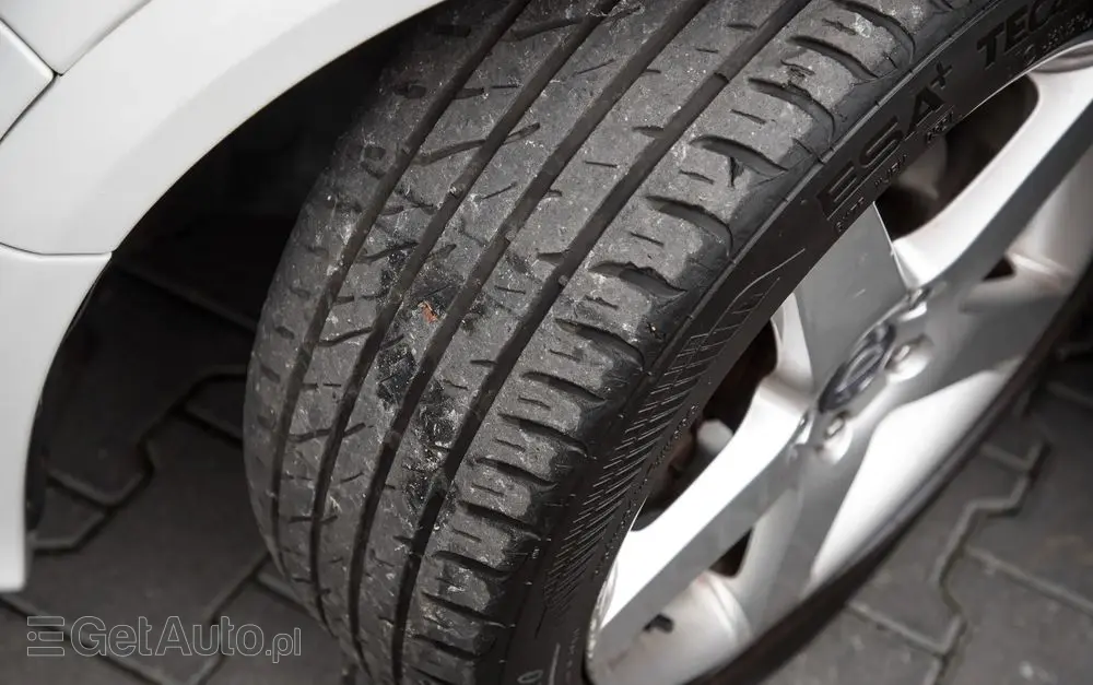 VOLVO C30 2.0D R-Design