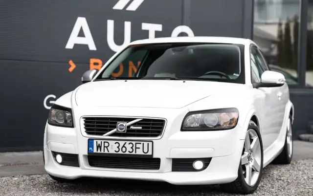 VOLVO C30 2.0D R-Design