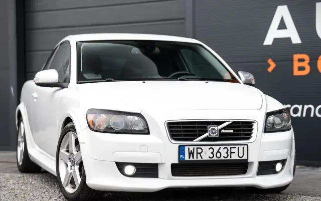 VOLVO C30 2.0D R-Design