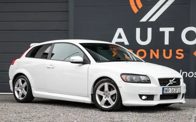 VOLVO C30 2.0D R-Design