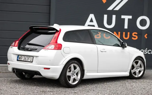 VOLVO C30 2.0D R-Design