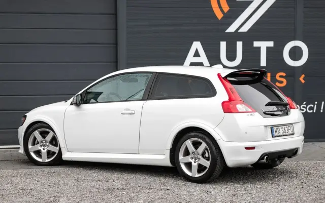VOLVO C30 2.0D R-Design