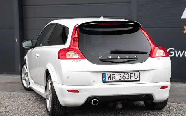 VOLVO C30 2.0D R-Design