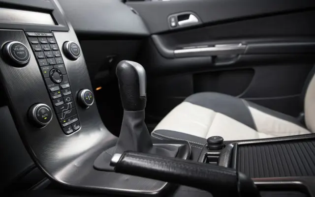 VOLVO C30 2.0D R-Design