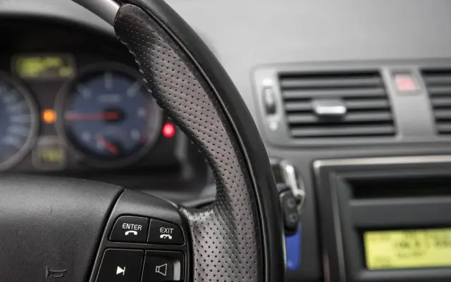 VOLVO C30 2.0D R-Design