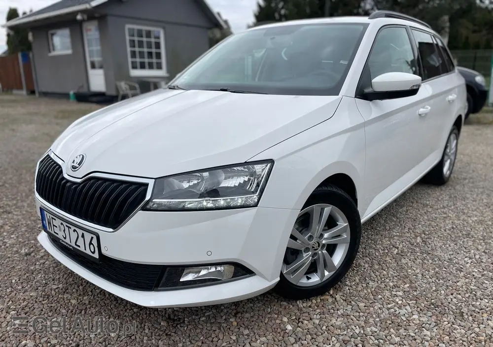 SKODA Fabia 1.0 TSI Ambition