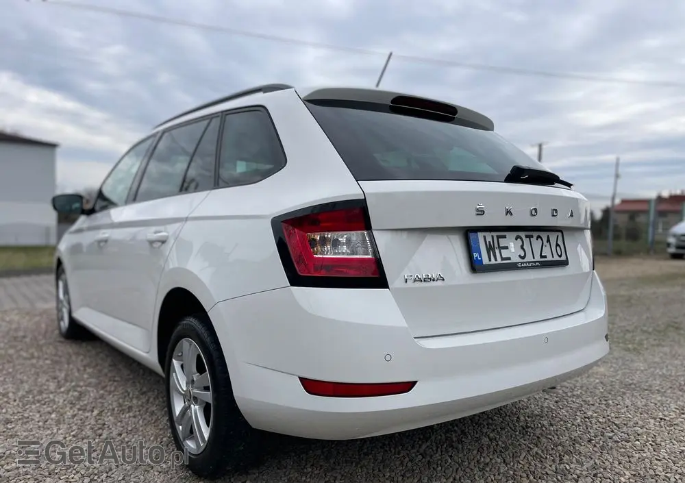 SKODA Fabia 1.0 TSI Ambition