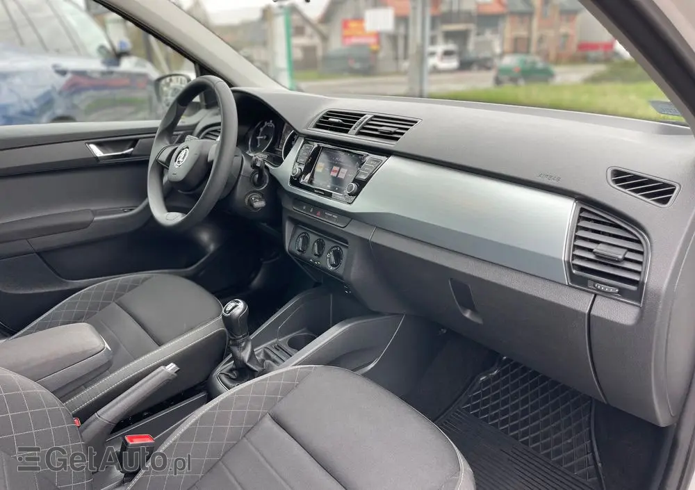 SKODA Fabia 1.0 TSI Ambition