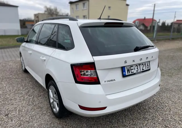 SKODA Fabia 1.0 TSI Ambition