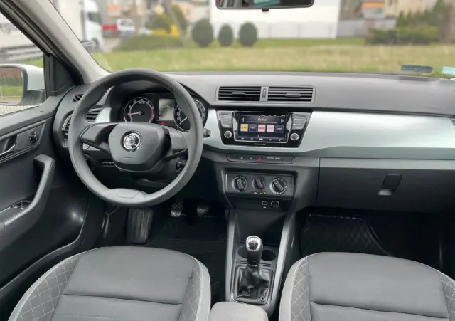 SKODA Fabia 1.0 TSI Ambition