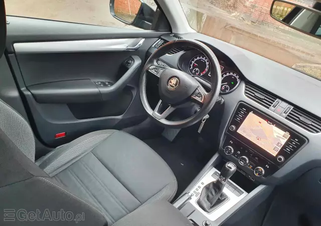 SKODA Octavia 2.0 TDI Edition DSG