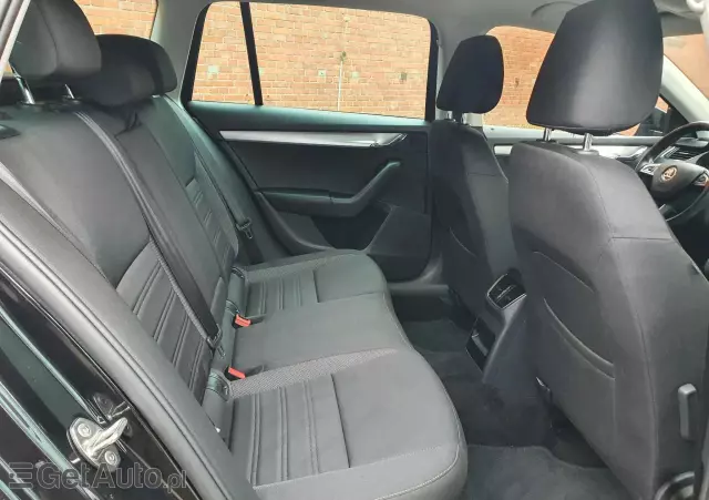 SKODA Octavia 2.0 TDI Edition DSG