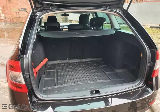 SKODA Octavia 2.0 TDI Edition DSG