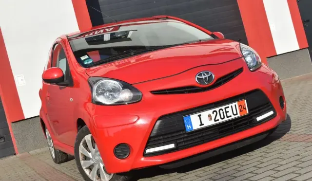 TOYOTA Aygo 