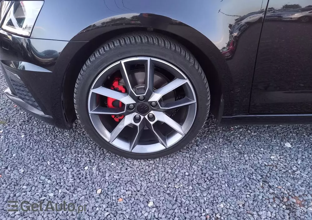 SKODA Octavia 2.0 TDI SCR RS DSG