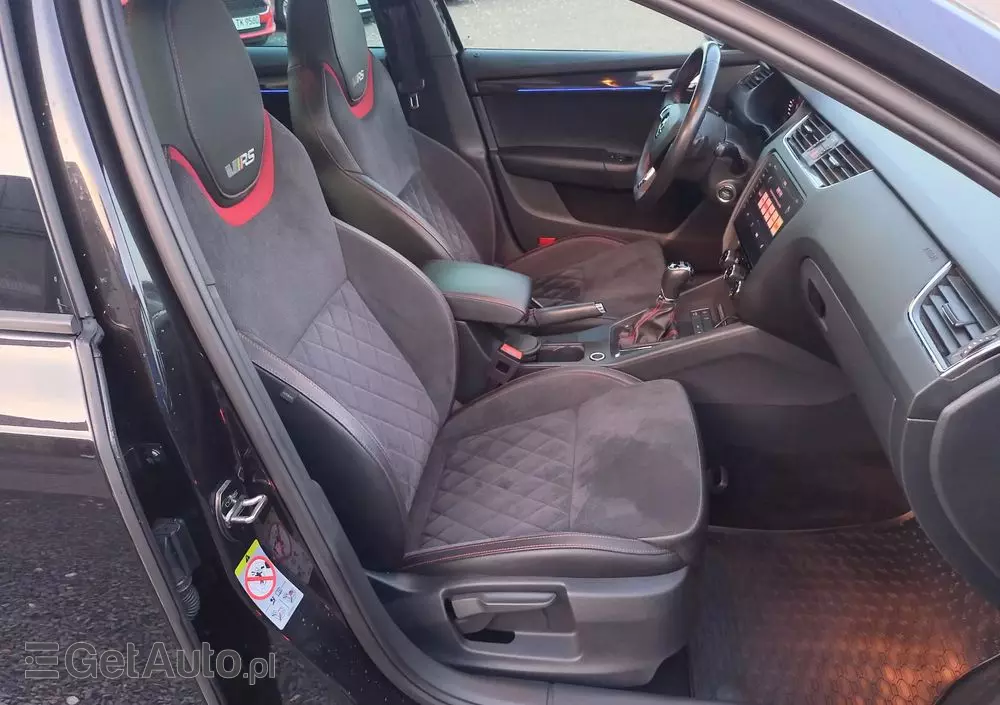 SKODA Octavia 2.0 TDI SCR RS DSG