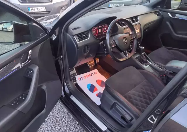 SKODA Octavia 2.0 TDI SCR RS DSG