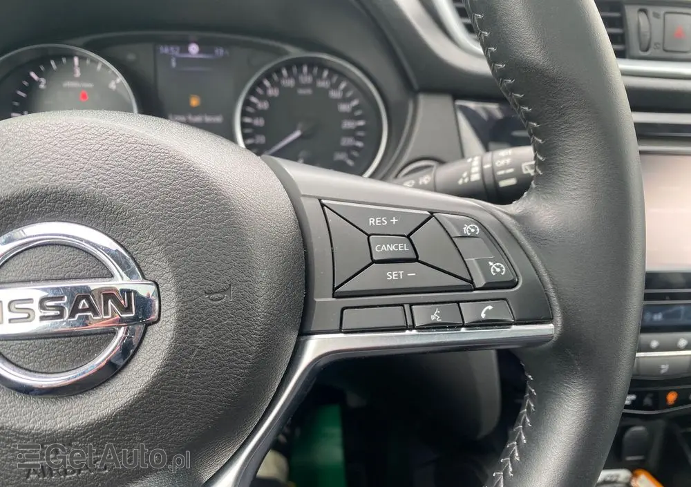 NISSAN Qashqai 1.6 DCi Tekna