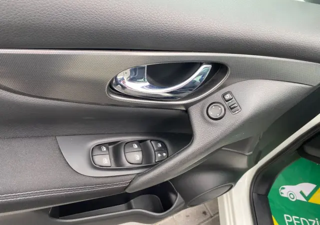 NISSAN Qashqai 1.6 DCi Tekna