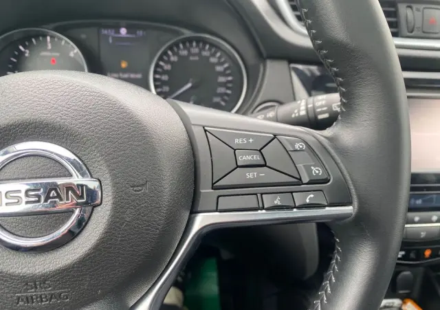 NISSAN Qashqai 1.6 DCi Tekna