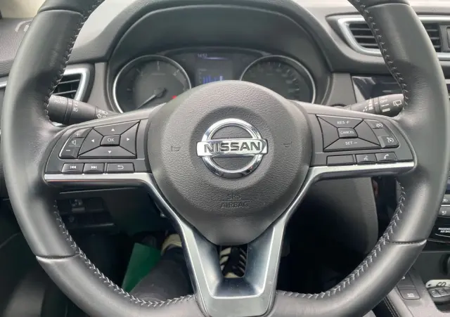 NISSAN Qashqai 1.6 DCi Tekna