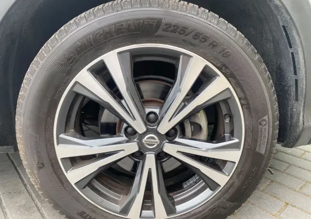 NISSAN Qashqai 1.6 DCi Tekna