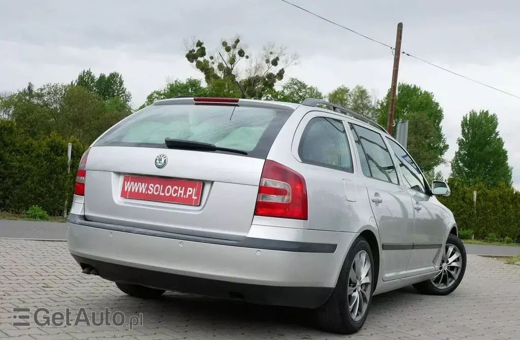 SKODA Octavia 