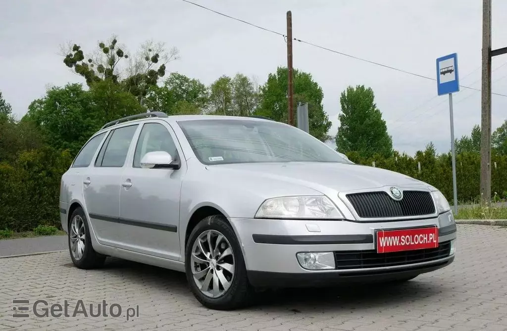 SKODA Octavia 