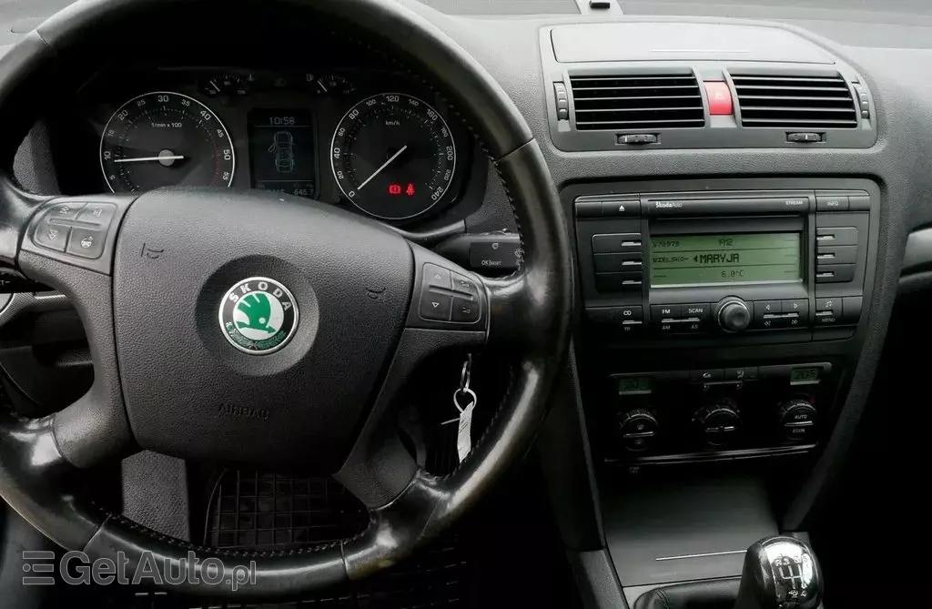 SKODA Octavia 