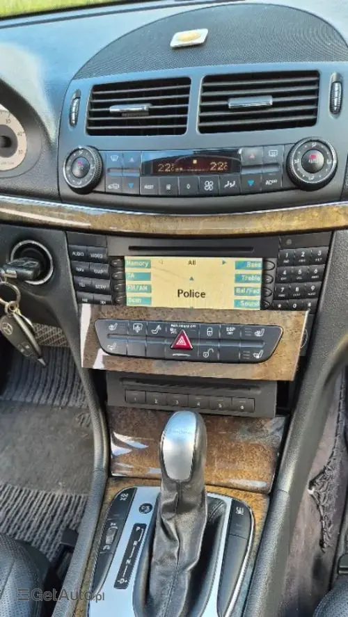 MERCEDES-BENZ Klasa E 